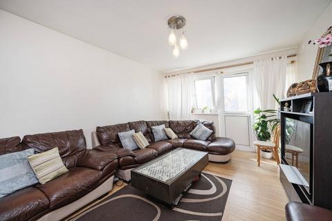 2 bedroom flat for sale, Windsor House, Knottisford Street, Bethnal Green, London, E2