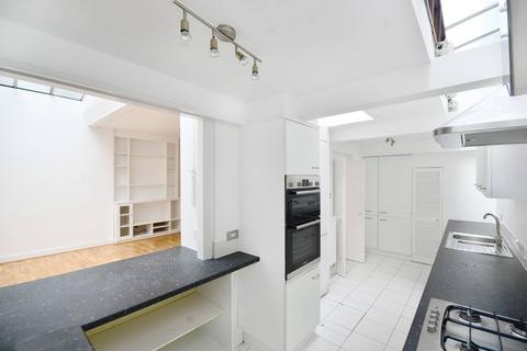 3 bedroom flat to rent, Cornwall Gardens, South Kensington, London, SW7