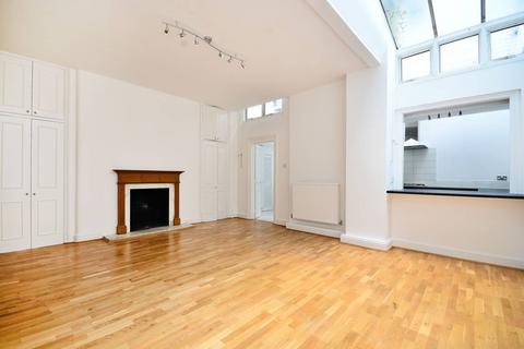 3 bedroom flat to rent, Cornwall Gardens, South Kensington, London, SW7