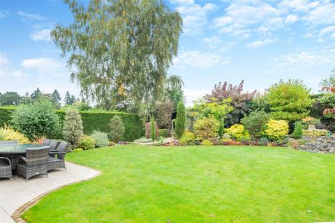 4 bedroom link detached house for sale, Lawford Close, Chorleywood WD3