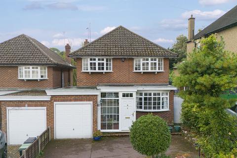 5 Ormonde Rise, Buckhurst Hill, IG9 5QQ