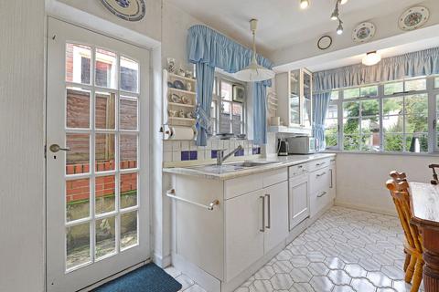 5 Ormonde Rise, Buckhurst Hill, IG9 5QQ