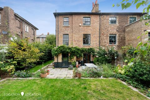 3 bedroom end of terrace house for sale, Stamford Grove West, London, N16