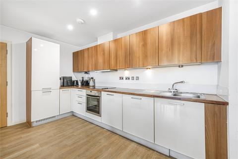 2 bedroom flat to rent, Larden Road, London, W3