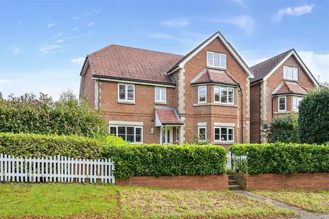 5 bedroom detached house for sale, Horndean, Hampshire