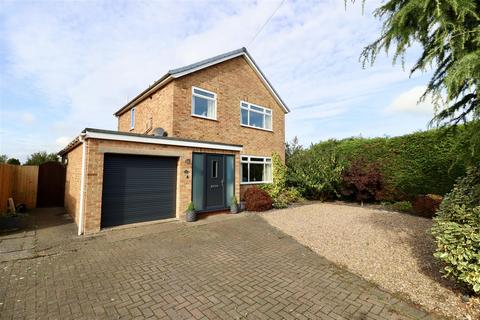 3 bedroom detached house for sale, Hill Rise Drive, Market Weighton, York