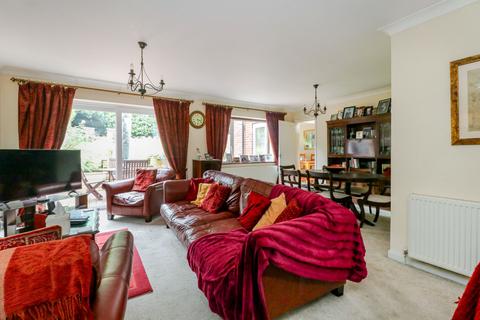 4 bedroom detached house for sale, John Eliot Close, EN9