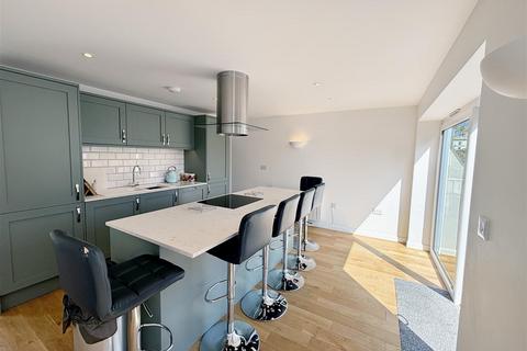 2 bedroom apartment for sale, Falmouth