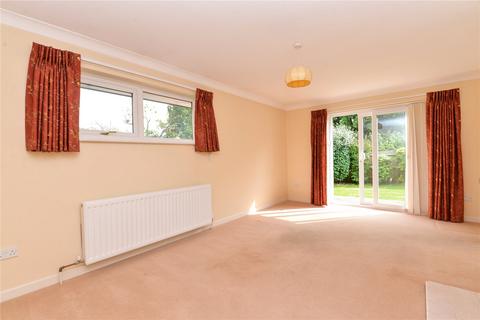 2 bedroom bungalow for sale, Ashdown Walk, New Milton, Hampshire, BH25