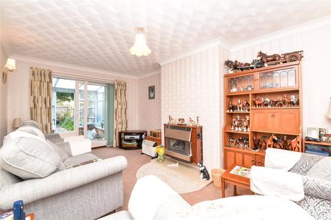 2 bedroom bungalow for sale, Rothbury Park, New Milton, Hampshire, BH25