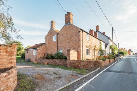 3 bedroom cottage for sale, East Lyng TA3