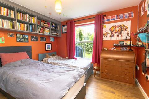 undefined, Robins Court, Alresford