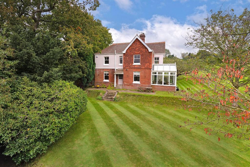 Ashurst Hill, Tunbridge Wells TN3 4 bed detached house for sale £