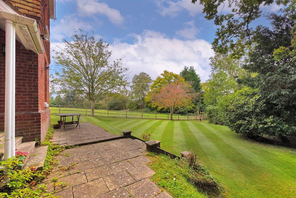 Ashurst Hill, Tunbridge Wells TN3 4 bed detached house for sale £