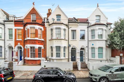 2 bedroom flat for sale, Cotleigh Road, London NW6