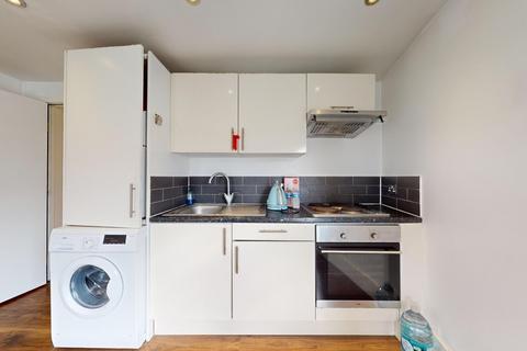 1 bedroom flat to rent, Middle Road