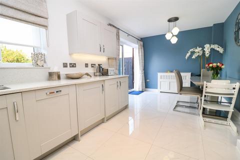 39 Orchard Way, Boreham, Chelmsford, CM3 3GQ