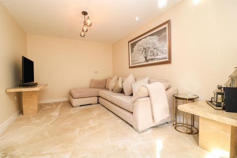 39 Orchard Way, Boreham, Chelmsford, CM3 3GQ