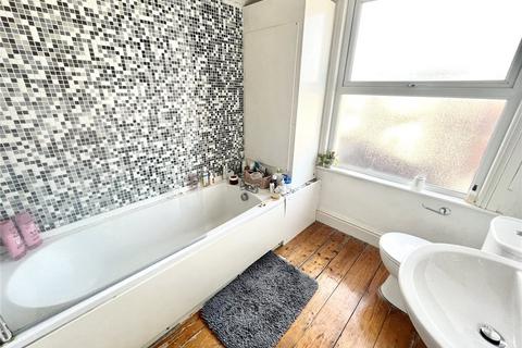 Flat 3, 14 Stackpool Road, Bristol, BS3 1NQ