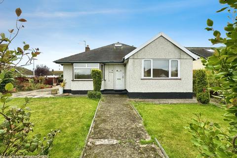 3 bedroom detached bungalow for sale, 9 Heol Y Llys, Rhyl, Denbighshire, LL18 4EE