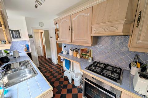 3 bedroom semi-detached house for sale, Newton Street, Newark