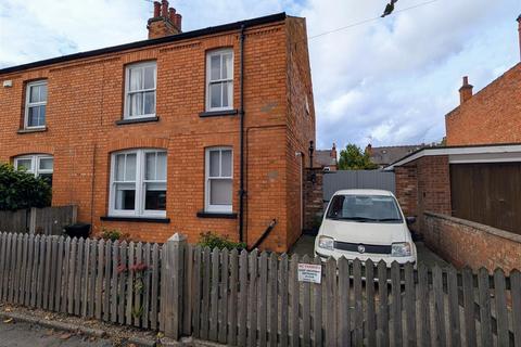 3 bedroom semi-detached house for sale, Newton Street, Newark