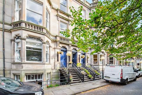 2 bedroom apartment to rent, Queens Drive, Flat 2/2, Glasgow, Glasgow, G42 8BJ