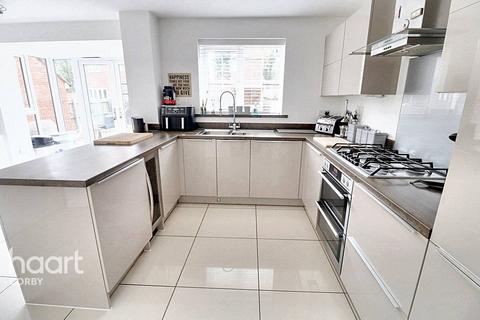 19 Aintree Road, Corby, NN18 8RD