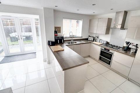 19 Aintree Road, Corby, NN18 8RD