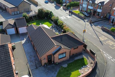 3 bedroom detached bungalow for sale, Oleander Drive, St. Helens, WA10