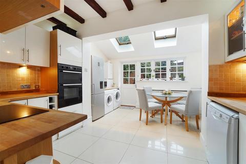 3 bedroom house for sale, Church Lane, Wimbledon SW19