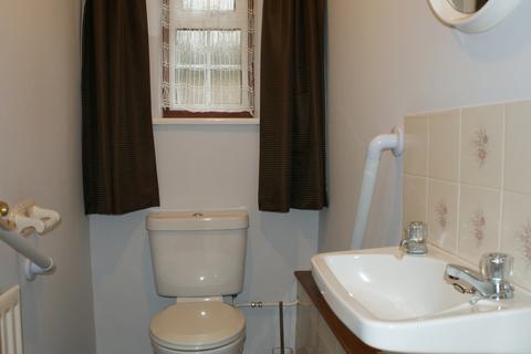 4 bedroom detached house to rent, Collingwood Road, Eaton Socon PE19
