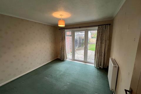 2 bedroom semi-detached house to rent, Elm Grove, Milton Keynes MK17