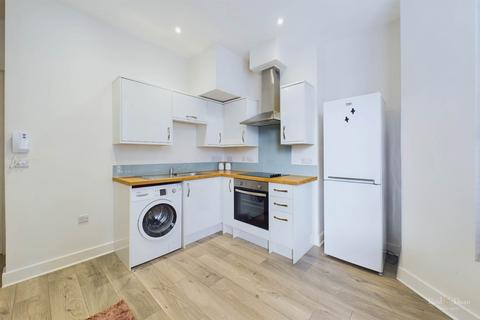 1 bedroom flat for sale, Lismore Road, Eastbourne