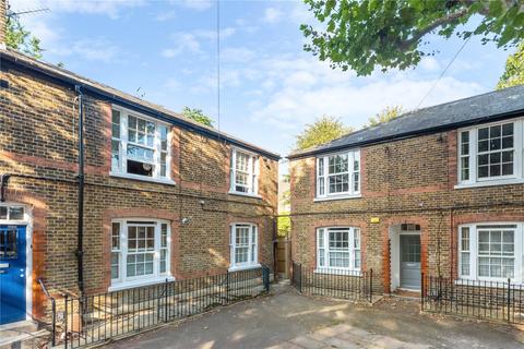 84 Reform Street, London, SW11 5AH
