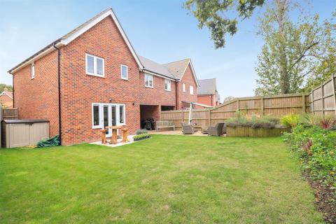 3 bedroom link detached house for sale, Burton Way, Stanway, Colchester