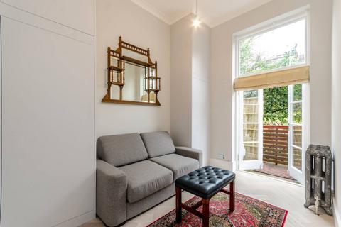 2 bedroom flat to rent, South Villas, Camden, London, NW1