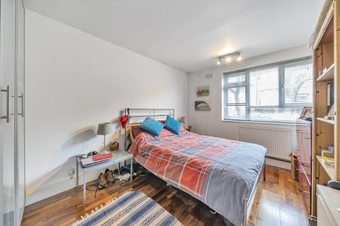 1 bedroom flat for sale, Elspeth Road, Battersea