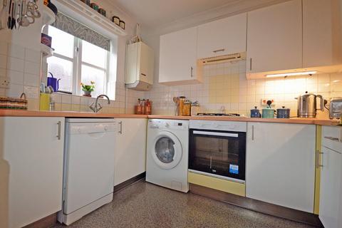 2 bedroom apartment for sale, Tamworth Drive, Fleet, GU51