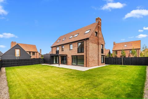 5 bedroom detached house for sale, Alfold Gardens, Horsham Road, Alfold, GU6