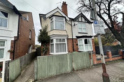 3 bedroom semi-detached house to rent, LANCASTER ROAD RUGBY