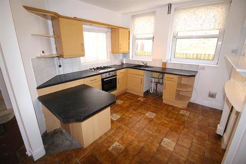 3 bedroom semi-detached house to rent, LANCASTER ROAD RUGBY