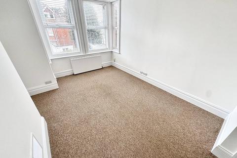 1 bedroom flat to rent, Windsor Road, Bournemouth BH5