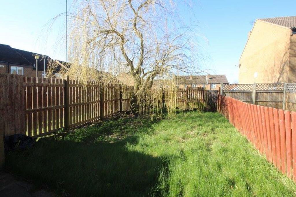 Lawrence Close, Flanderwell, S66 3 bed semidetached house for sale £125,000