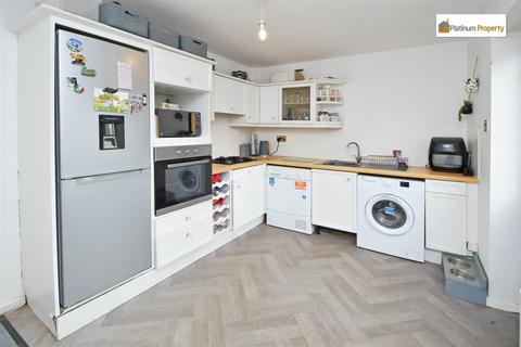 2 bedroom townhouse for sale, Copplestone Grove, Stoke-On-Trent ST3