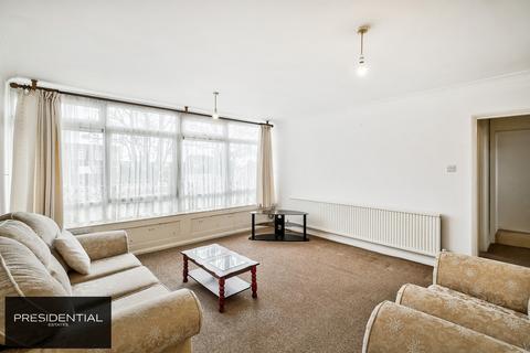 2 bedroom flat for sale, South Woodford E18