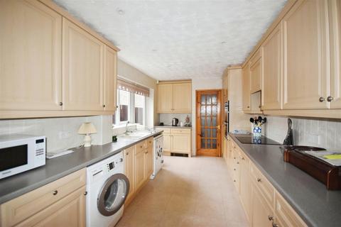 4 bedroom detached house for sale, The Brickfields, Ware, Hertfordshire