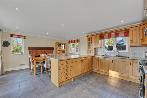 5 bedroom detached house for sale, Clopton Park, Wickhambrook