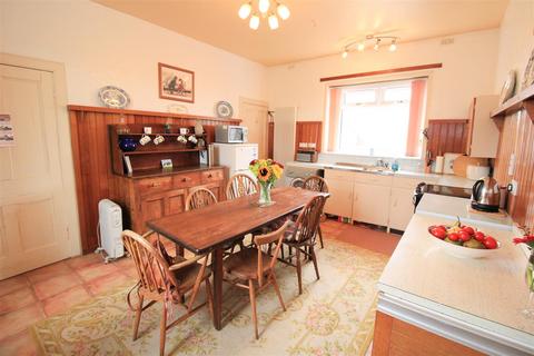 Milton House Main Street, Lybster, KW3 6AQ