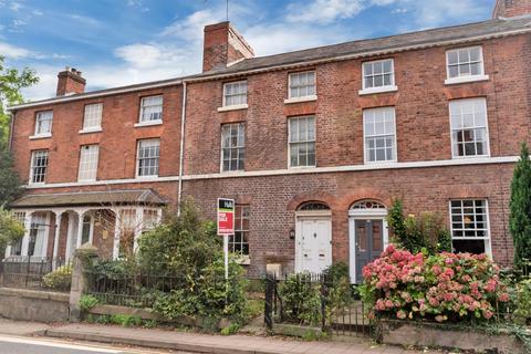 3 bedroom terraced house for sale, Salop Road, Welshpool